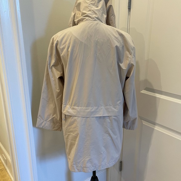 Larry Levine Lightweight Jacket with Hood - Picture 2 of 11